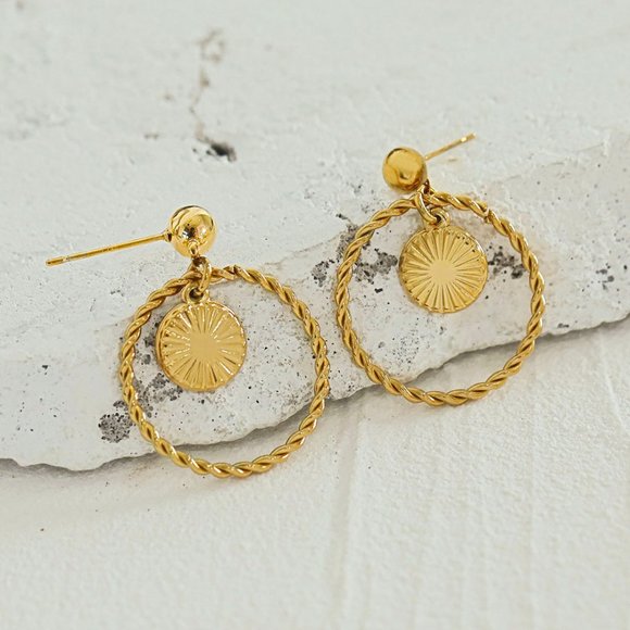 BROOKLYN Hoop Earrings - Picture 5 of 6